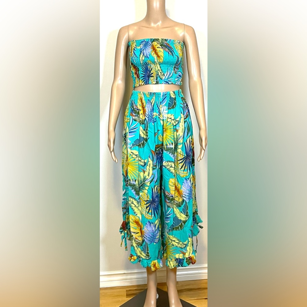 Chantique Hawaii Two Piece Set O/S fits S-M